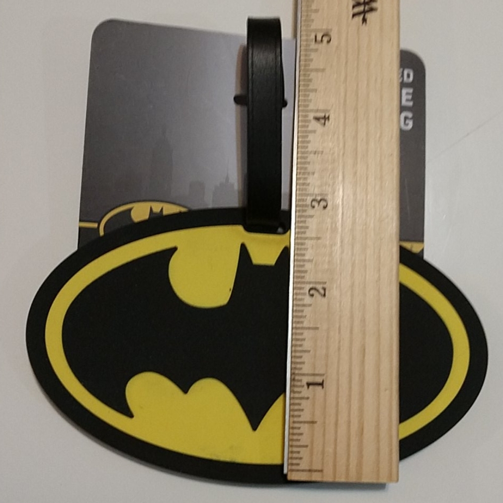 DC Comics Batman Oversized Luggage Tag NWT - Picture 3 of 4